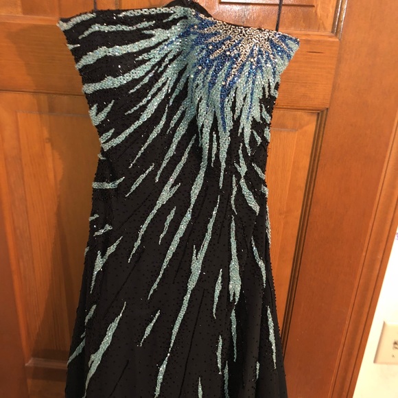 Riva Designs Dress - Picture 3 of 8